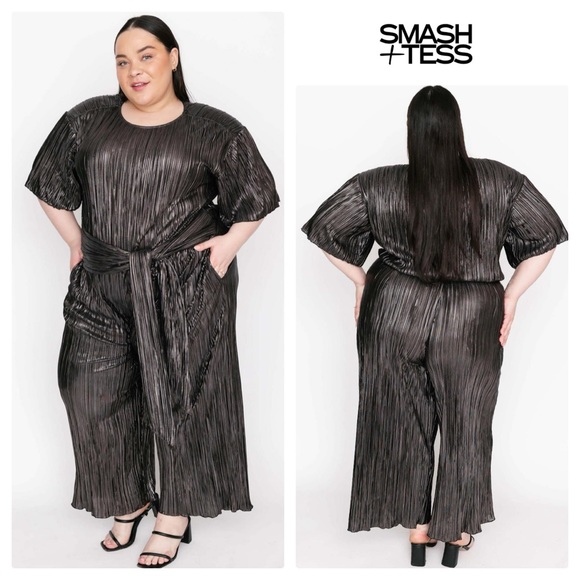 NWT Smash + Tess Tasia Jumpsuit in Black Metallic - Picture 1 of 11